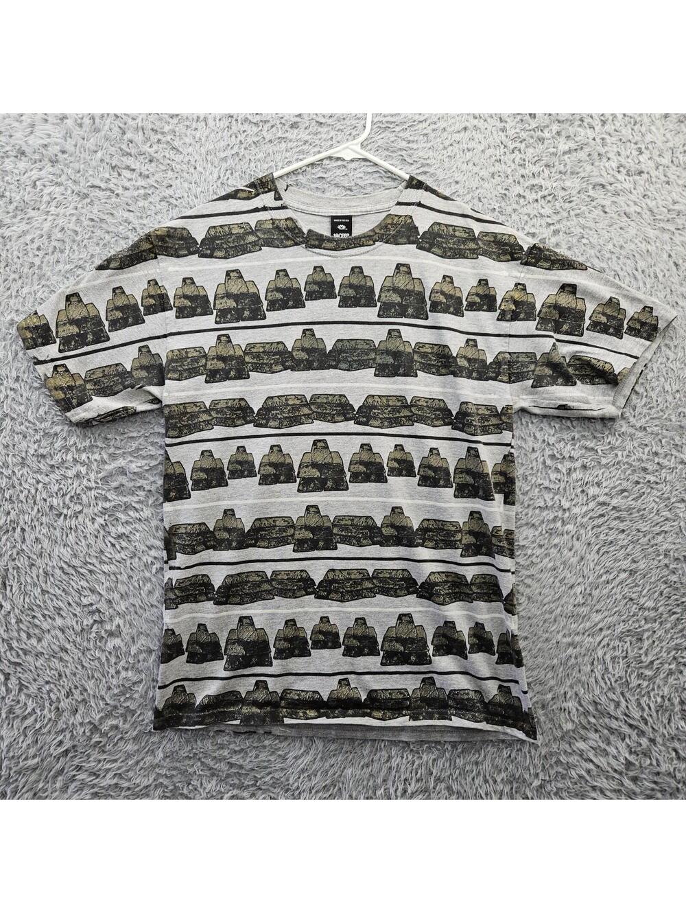 10 DEEP T Shirt Men Medium Gold Bars Stacked Made in USA Streetwear